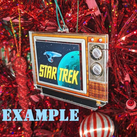 FRIENDS NBC Show TV Set Title Screen Retro Christmas Tree Holiday Ornament NEW - Picture 2 of 3